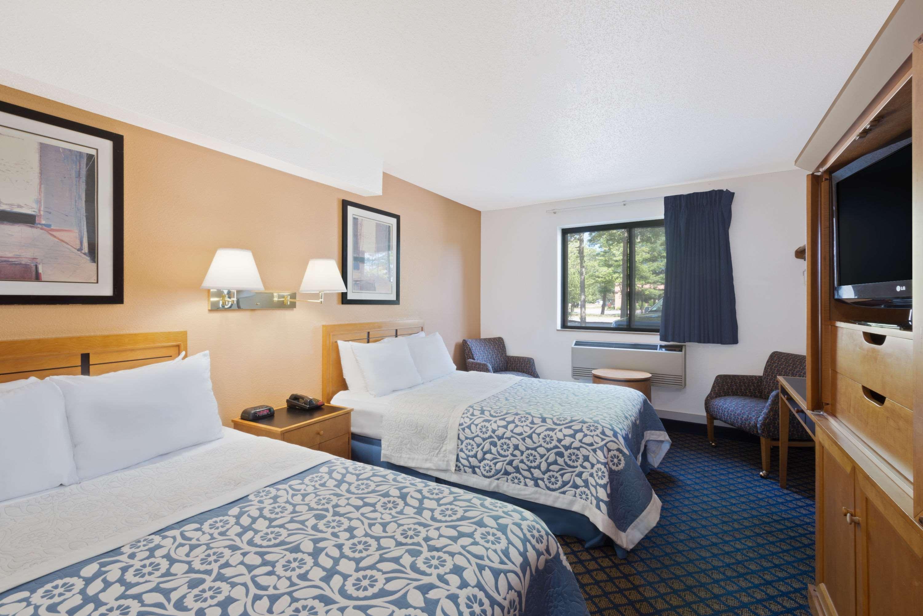 Days Inn By Wyndham Brunswick Bath Area Zewnętrze zdjęcie